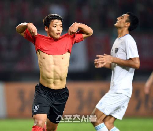 절묘하게 찍힌 세레머니짤.jpg
