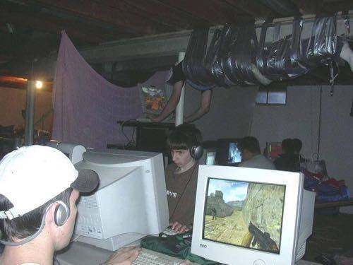 90년대 피씨방 사진.jpg