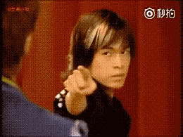 숨막히는 댄스배틀.gif