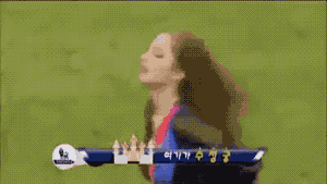 중계 중 초집중.gif