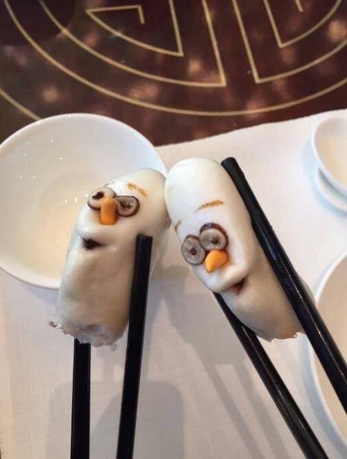 디즈니랜드에서 파는 올라프 딤섬.jpg