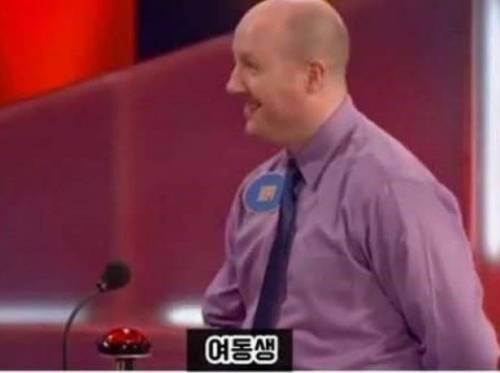 영원히 고통받는 진행자.jpg