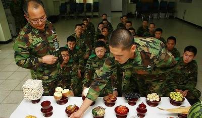 명절날 꼭 군대에 있어야하는이유.jpg