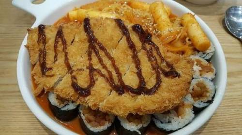 8천원짜리 혼종메뉴.jpg