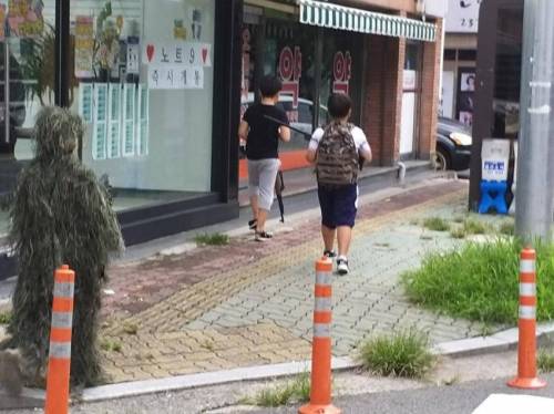 요새 초딩 비비탄 총싸움 클라스.jpg