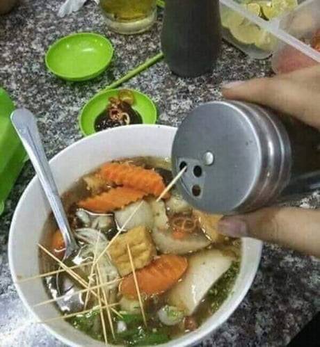 고춧가루좀 넣어볼까?.jpg