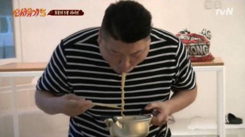 강호동이 라면 5봉을 먹는데 걸리는 시간.jpg