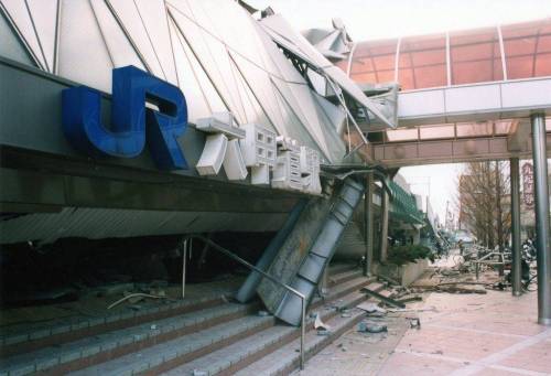1995년 일본 고베 대지진.jpg