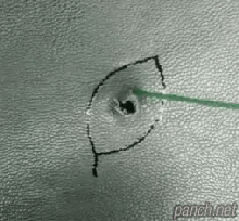 가죽에 구멍 뚫렸을 때 꿀팁.gif
