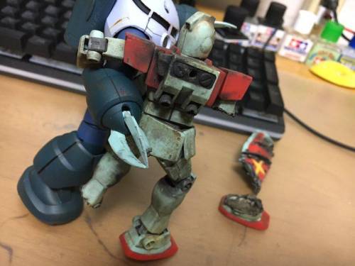 리얼한 건프라 만드는법.jpg