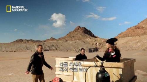 [스압] 모래에 빠르게 공간을 만들 수 있는 것.jpg