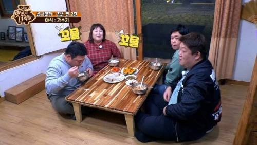 [스압] 먹다 지쳐 배부를 때 쓰는 초심.jpg