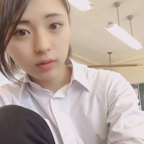 일본에서 아이돌 아니냐고 난리난 일반인.jpg