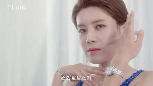 쥬얼리 모델이 된 장도연.jpg