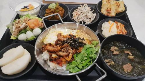 PUBG 구내식당 점심식사 수준.jpg
