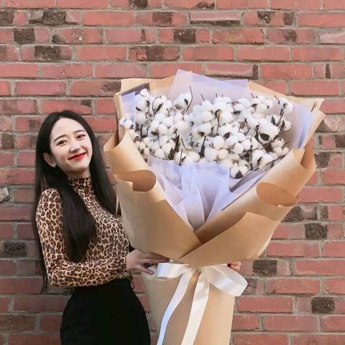 최근 유행한다는 꽃다발.jpg