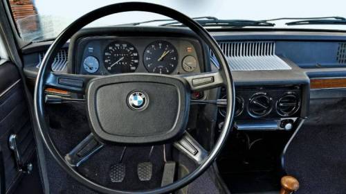 46년째 BMW와 싸우는 사람.jpg