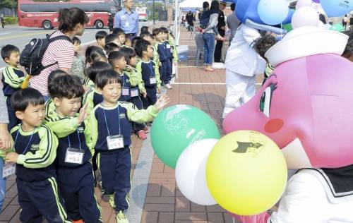 귀여운 해군 마스코트 해순이.jpg