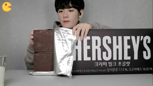 컨텐츠가 정말 독특한 유튜버.jpg