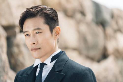 영화 제작사들이 배우 이병헌을 좋아하는 이유.jpg