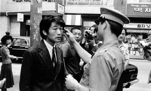 [스압] 70년대 장발 단속.jpg