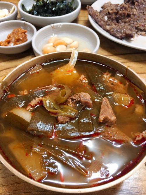 존맛인 경상도식 소고기국.jpg