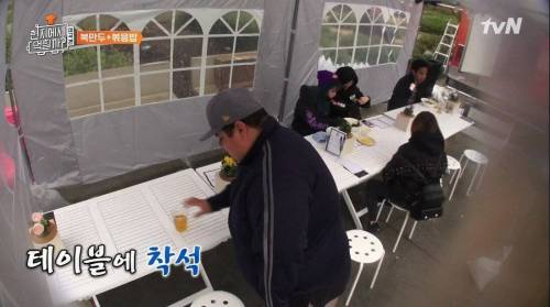 [스압] 단무지를 처음 본 외국인의 반응.jpg