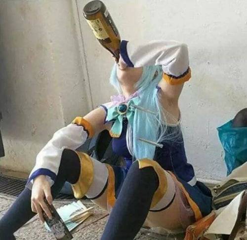삶에 찌든 코스프레.jpg