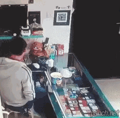 대륙의 라면.gif