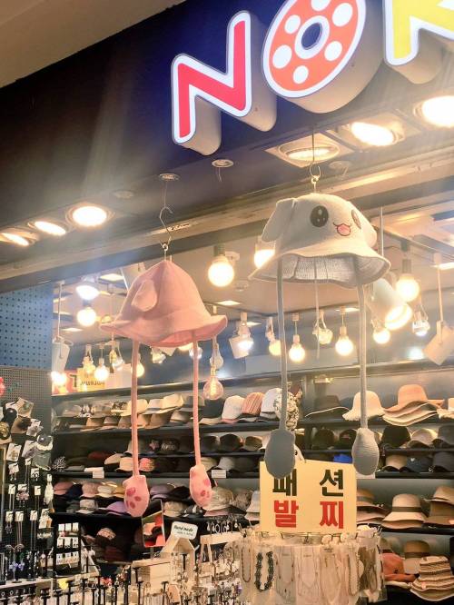토끼모자 여름버전 나옴.twt