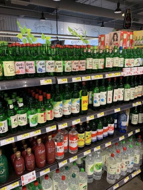 [스압] 한국발 소주 미국마트 근황.jpg