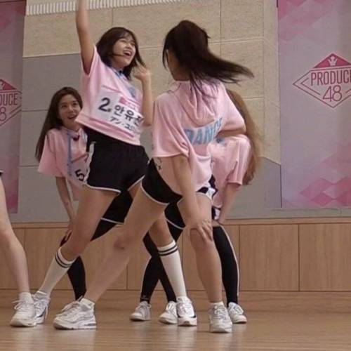논란의 프듀48 사진.jpg