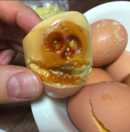 계란을 구웠는데...jpg