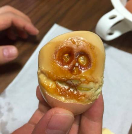 계란을 구웠는데...jpg