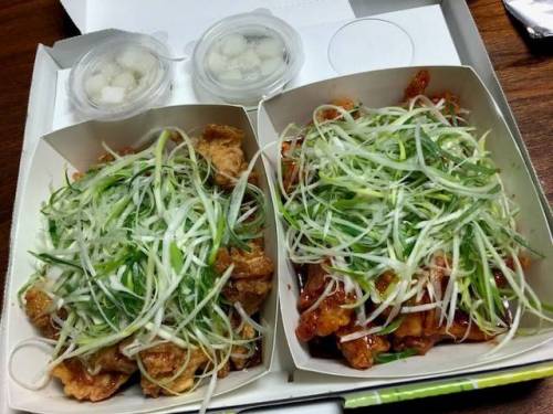 이제는 한물간 치킨....jpg
