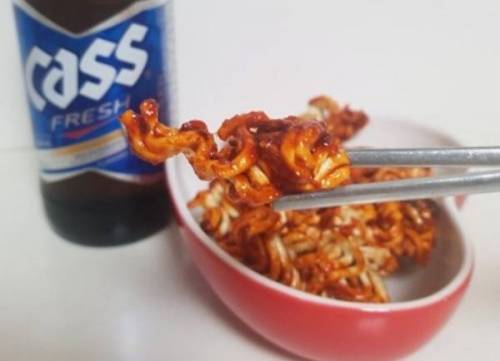 의외로 부셔먹어도 존맛이라는 라면...jpg