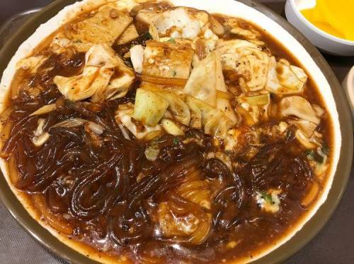 이제는 인기 없는 국수...jpg