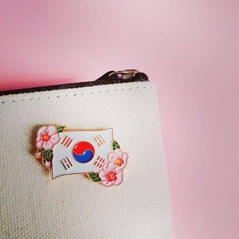 [스압] 예쁜 태극기 배지 모음.jpg