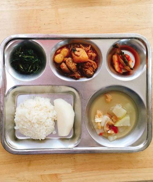 유치원 식단 논란..jpg