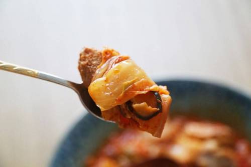 [스압] 존맛인 묵은지 김치찜.jpgif
