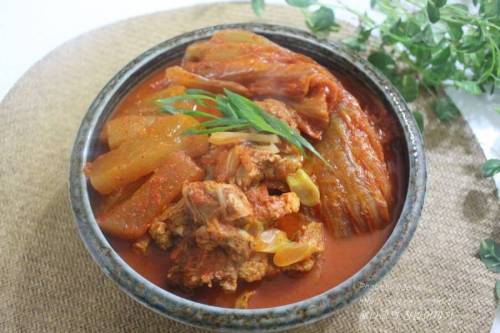 [스압] 존맛인 묵은지 김치찜.jpgif