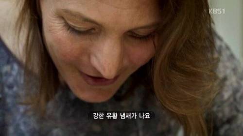 세계에서 가장 비싼 물감인 울트라 마린.jpg