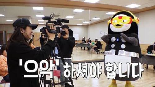 [스압] 고통받는 펭수TV 스탭들....jpg