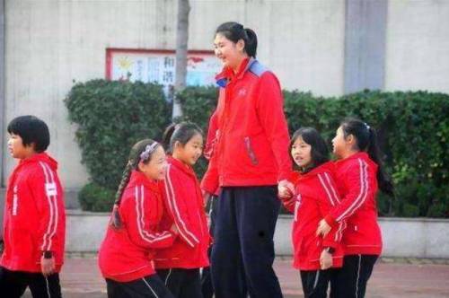 대륙의 11세 소녀.jpg