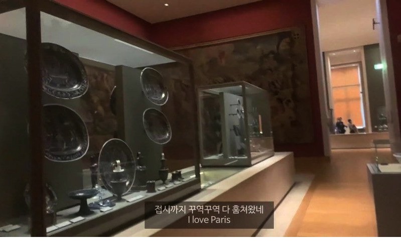 한 유튜버의 영어 자막과 한국어 자막의 차이.jpg