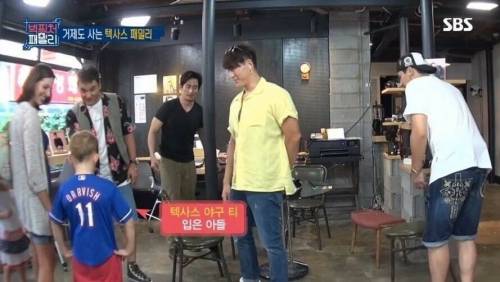 투머치토커를 알아본 외국인.jpg