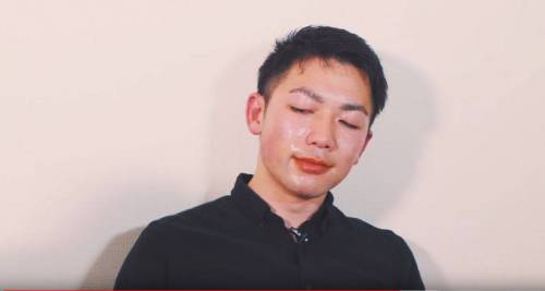핵 불닭볶음면 먹은 일본인.jpg