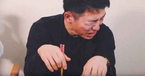 핵 불닭볶음면 먹은 일본인.jpg
