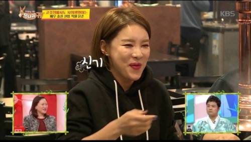 돼지 갈비 자르지 않고 통으로 먹는 방법.jpg