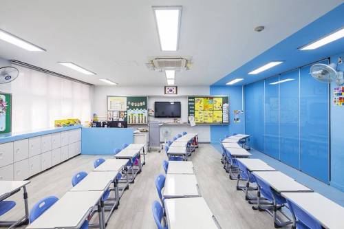[스압] 요즘 초등학교 교실 근황.jpg